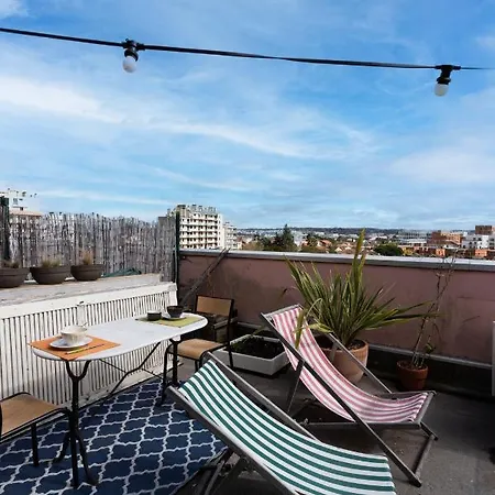 Loft Avec Rooftop, Parking Apartman *